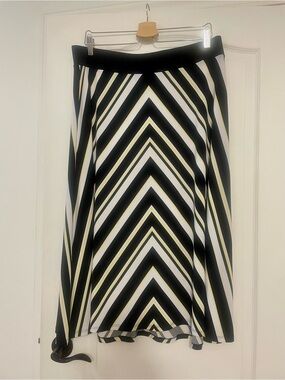 TanJay A-Line Chevron Stripe Midi Skirt - Black, Yellow and White, Size XL